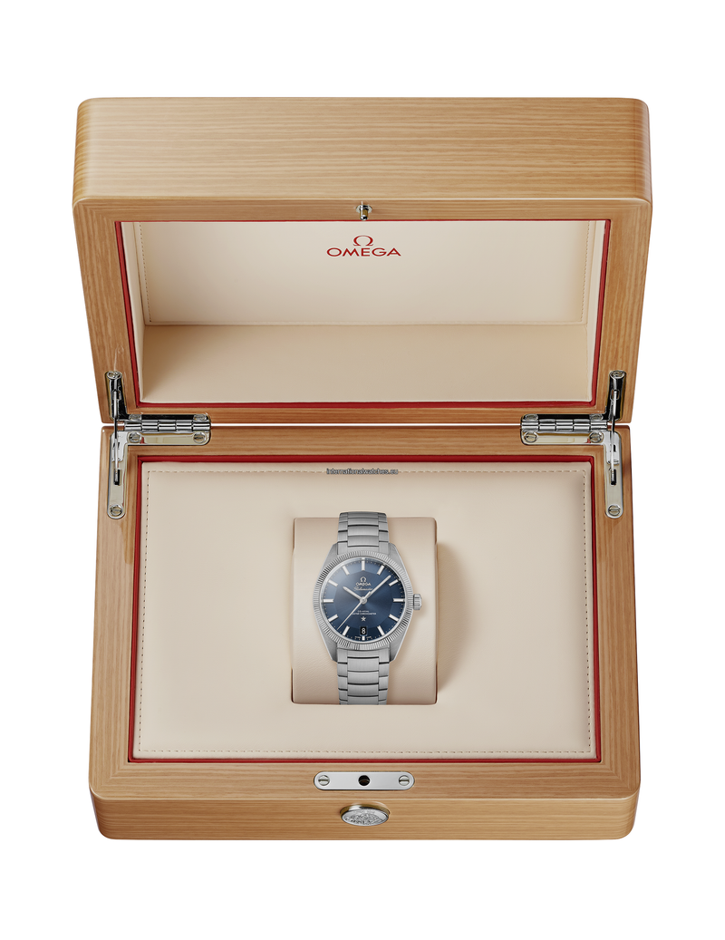 Constellation Globemaster 39 mm, steel on steel - 130.30.39.21.03.001