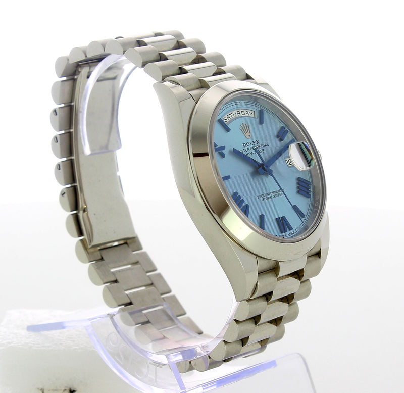 228206/BLUE.ICE.ROMAN