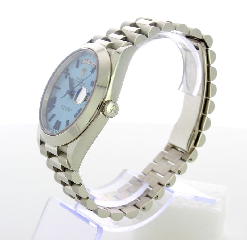 228206/BLUE.ICE.ROMAN