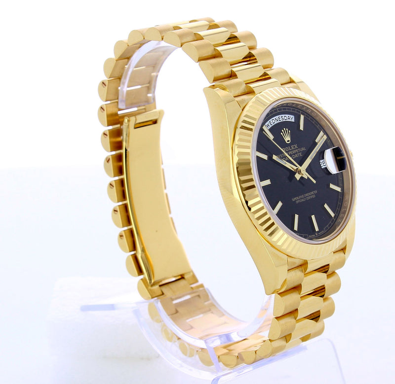 228238/BLACK